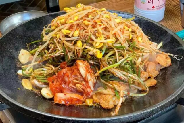 입맛 없을 때 먹기 딱 좋은 두루치기 맛집 BEST5