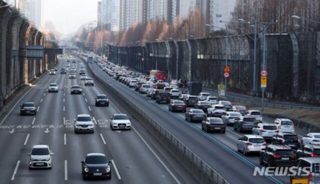 1월 車보험 적자 전환…지난해 보험료 인하분 반영 영향