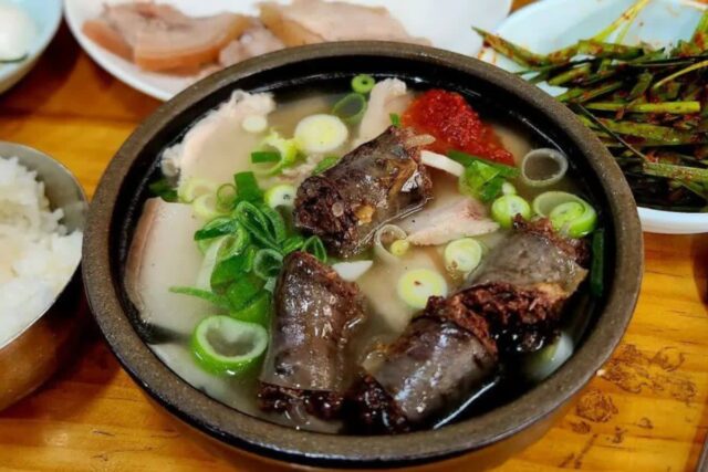 진한 국물에 취해, 국밥 맛집 BEST5