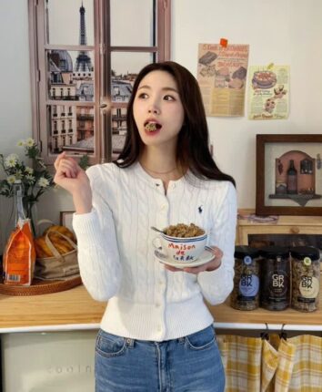 봄마다 일당백 하는 가디건 – 폴로 케이블 가디건 (+코디)