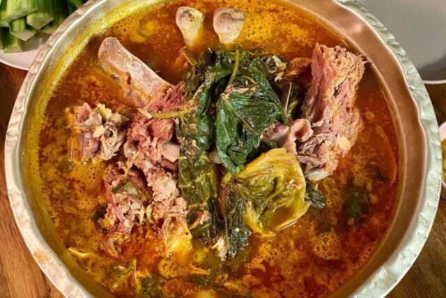 숙취에 찌든 날, 해장이 간절할 때 뼈해장국 맛집 BEST5