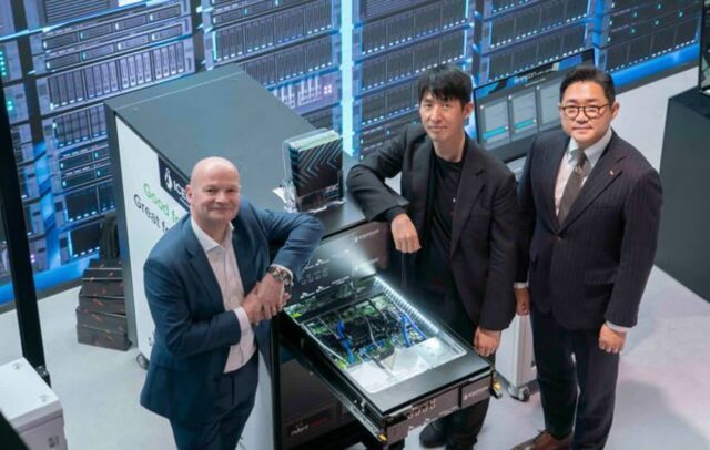 [MWC 2024] SKT, AI 시대 고민 해결사 나서…”친환경·기술로 데이터센터 식혀라!”