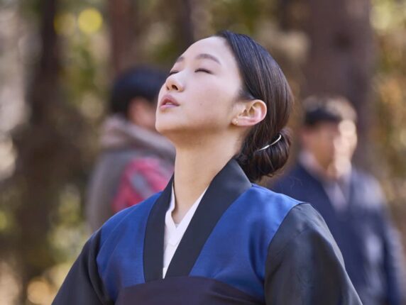 김고은이 진짜 신내림 받을까 걱정했다는 최민식