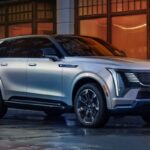 “이거 버스 아니에요?” 6m 크기에 달하는 대형 SUV, 압도적 사이즈에 모두 놀랐다..