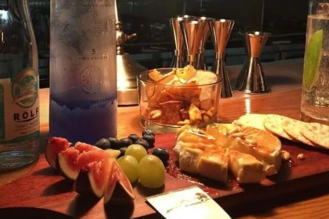 로맨틱한 무드가 느껴지는 칵테일 맛집 BEST5