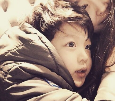 배우 아빠, 승무원 엄마 사이에서 태어나 데뷔 시급하다는 아이