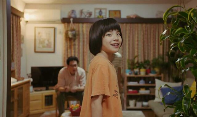 최근 일본 뒤흔든 평범한 소녀의 정체, 알고 보니..