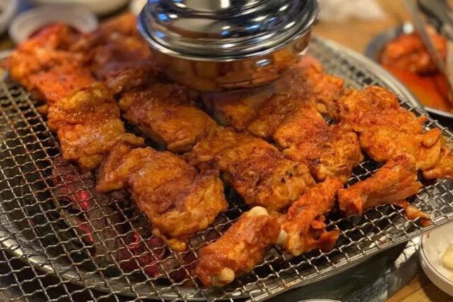 숯불향이 솔솔~ 풍미를 더한 숯불 닭갈비 맛집 BEST5