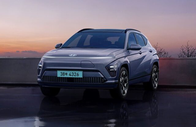 2024 코나 일렉트릭 417km 주행 가능한 소형 SUV 전기차 가격 및 제원 실내 알아보기