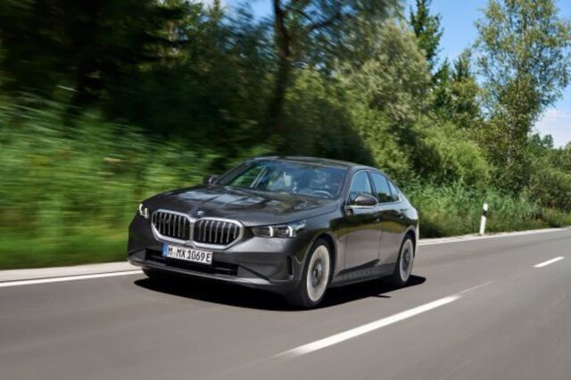 BMW 5시리즈 플러그인하이브리드 모델 선보여