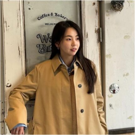 안소희 트렌치코트 메종키츠네 하프집업 니트 봄코디