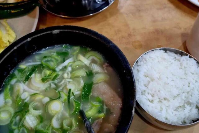 국물 한 모금에 마음까지 녹아내리는 진한 국물 맛집 BEST5