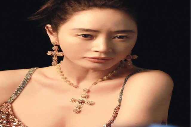 김혜수의 청룡 드레스 이리저리 뜯어보기