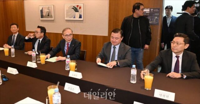 SKT, 전환지원금 대폭 확대…최대 12만원→32만원