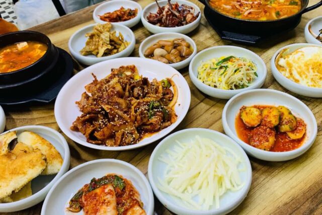 골라 먹는 묘미가 쏠쏠한 경상도 백반 맛집 BEST5