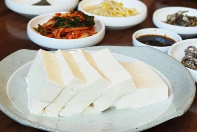 ‘담백, 고소의 결정체’ 식탁 위를 책임지는 두부 맛집 BEST5