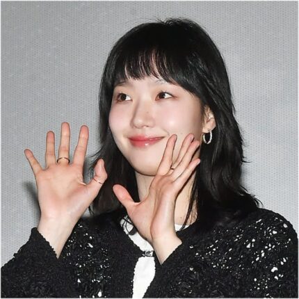 천만 관객 돌파 파묘 무대인사 김고은 패션 옷 샤넬 실크 풀오버 가격은?
