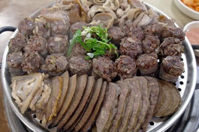 국밥이나 볶음도 좋지만, 그대로 먹어도 좋은 순대 맛집 BEST5