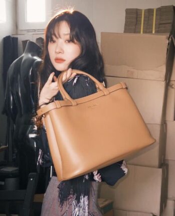 주문량 넘치는 프라다가방 zip