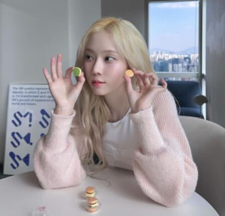 반응좋은 에스파 윈터 민소매 코디 모음