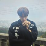 김재중, 강아지 품에 안고 찰칵!…”너 정말 따스하더라”
