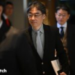 주총장 나오는 임종윤·종훈 한미약품 형제 ‘입가엔 여유’