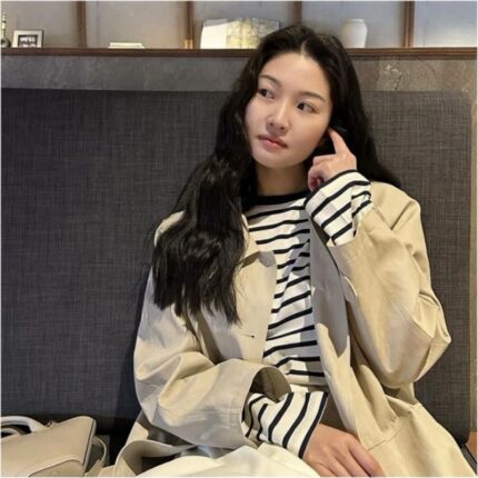 류이서 에코레더 싱글 트렌치코트 봄코디 추천