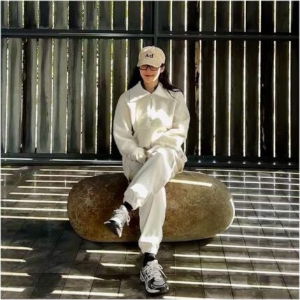 옷잘알 이청아 데일리 신발 아식스 운동화 젤 카야노14 가격은?