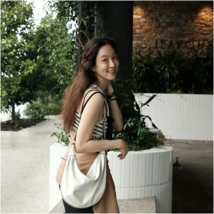 정려원 패션 화이트백 조이그라이슨 가방 준 호보백 가격은?