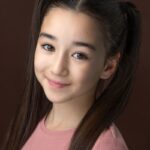 전세계 사로잡은 신비롭고 아름다운 미모의 혼혈 아역 배우