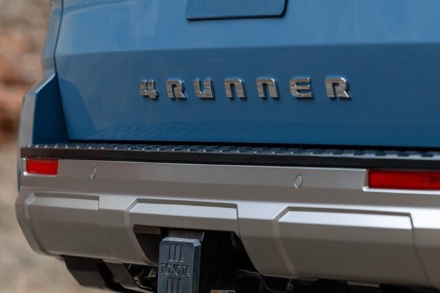 “뒷태 만으로 기대감 상승?!” 토요타 4Runner