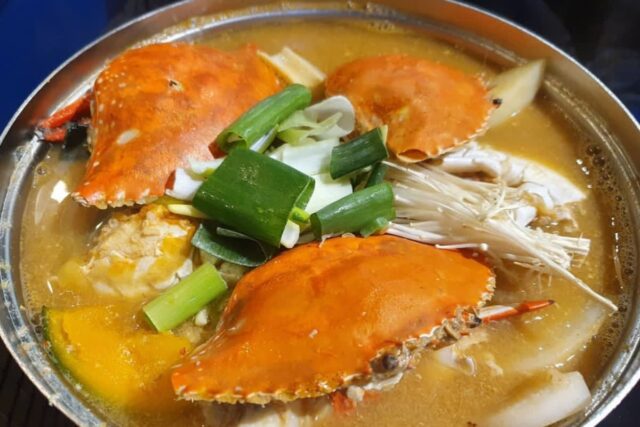 속까지 시원해지는 맛, 꽃게의 맛을 온전히 느낄 수 있는 꽃게탕 맛집 BEST5