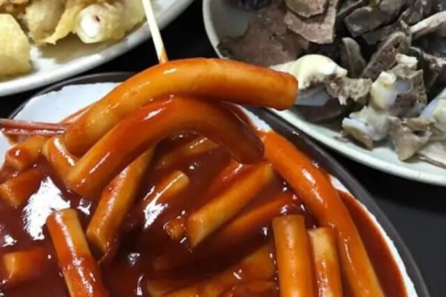 ‘손이가요~ 손이가’ 남녀노소 누구나 사랑하는 떡볶이 맛집 BEST5