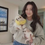 이소연, 반려견 ‘제니♥순이’와 찰칵!…”울 애기들이랑”