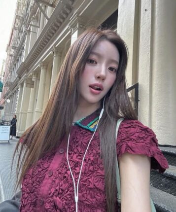 패션 커뮤 난리 난 홍지윤 여행룩 모음