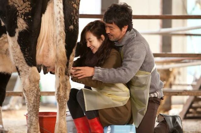 과거, 아쉽게 헤어졌지만.. 다시 만난 두 남녀