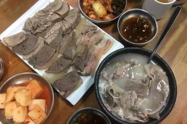 강산은 변해도 맛은 그대로인 내공 풍부한, 100년 노포 맛집 BEST5