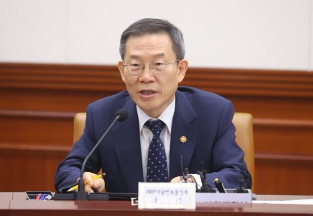 이종호 과기정통부 장관, 한화시스템 용인종합연구소 점검