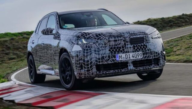 “BMW 4세대 X3 출시 임박, 크로스오버의 미래는?”
