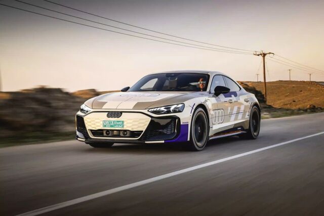 2025 아우디 e-트론 GT 부분변경 모델 티저 이미지 공개