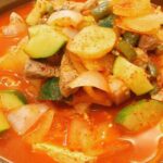 고추장을 풀어 걸죽하게 끓여낸 고추장찌개 맛집 BEST5