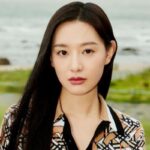 손수건을 가방 대신 사용하고 걸어서 출퇴근 한다는 백화점 회장님