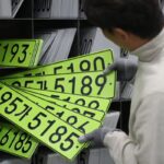 “연두색 번호판 안달게 해드려요” 고가 법인차 꼼수 구매
