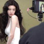 사진 찍는거 안좋아하는데 비하인드샷 잔뜩 찍는 대학내일 여신