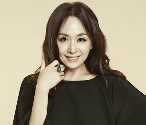 무속인도 놀라서 존대한다는 절대적 쎈언니