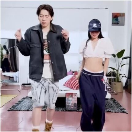 인생 첫 챌린지 도전한 제니 지코 SPOT 5만원대 크롭탑 블라우스 스웻팬츠 사복 패션
