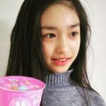 너무 예뻐서 한효주에게 거리에서 뽀뽀 받았던 세살 아기