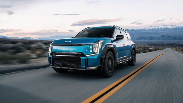 기아 ‘EV9 GT’ 내년 1월 데뷔 확정 “제로백 4초 예상”