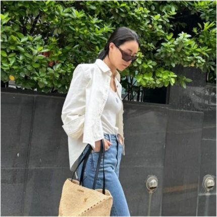 임지연 라피아백 로에베 퍼즐 토트백 200만원대 명품가방 여름코디로 딱이야