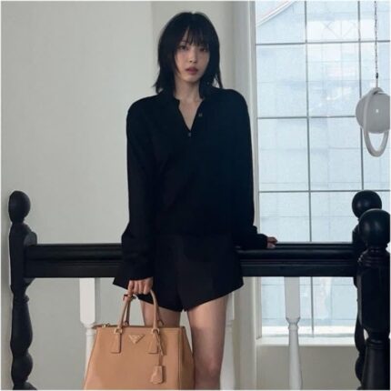 전소니 가방 프라다 데일리백 추천 갤러리아 가죽백 가격은?